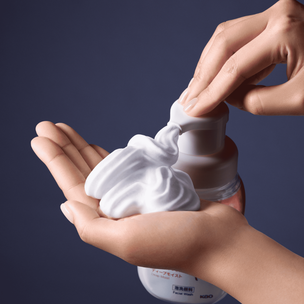 Espuma de Limpeza Facial Bioré - The Face Deep Moisture